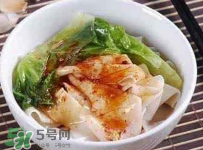 油潑面怎么和面？油潑面的面怎么和