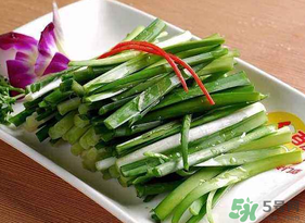 楊梅和韭菜能一起吃嗎？喝楊梅湯能吃韭菜嗎？