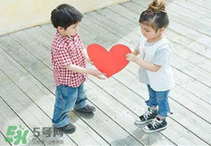 孩子不自信怎么辦？怎樣讓孩子自信大膽？