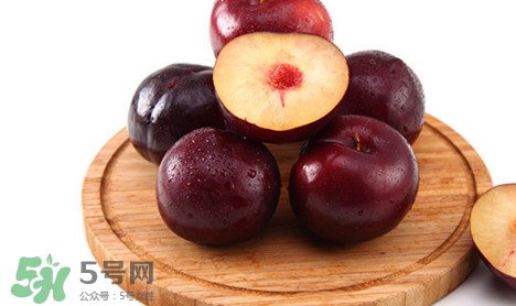 黑布林帶皮能吃嗎？黑布林可以帶皮吃嗎
