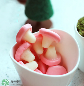 春草餅是什么？春草餅?zāi)睦镉匈u？