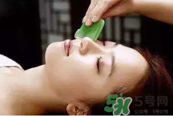 刮痧板每天刮臉好嗎？刮痧板刮臉后要洗臉嗎