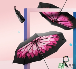 蕉下太陽傘怎么收？蕉下小黑傘太陽傘怎么打開？