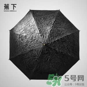 蕉下太陽傘怎么收？蕉下小黑傘太陽傘怎么打開？