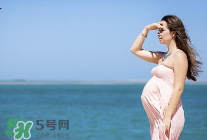孕婦能用爽身粉嗎？孕婦能用爽身粉擦腳嗎？