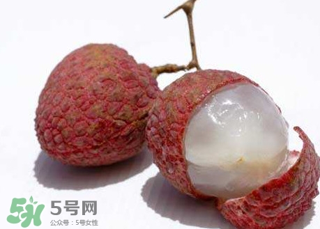吃泡藥水的荔枝會得病？吃藥水的荔枝會得手足口病？