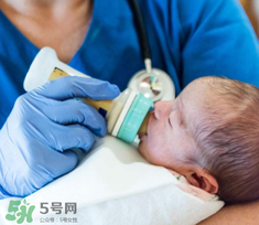 早產(chǎn)兒智力低下的表現(xiàn)是怎樣的？早產(chǎn)兒智力會(huì)低下嗎？