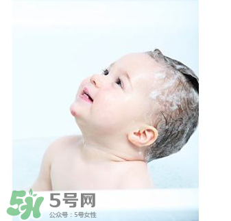 寶寶能用艾葉水洗澡嗎？嬰兒能用艾葉水洗澡嗎？