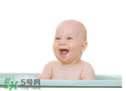 寶寶能用艾葉水洗澡嗎？嬰兒能用艾葉水洗澡嗎？