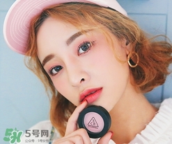 3concert eyes是什么牌子？3concert eyes是3ce嗎？
