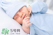 寶寶枕頭高了會怎么樣？寶寶枕頭高的危害