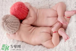 嬰兒床上用品有哪些？嬰兒床上用品需要準備什么？