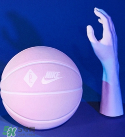 pigalle與nikelab2017聯(lián)名系列什么時候發(fā)售？