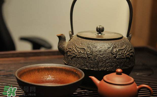 喝茶能吃杏嗎？喝茶可以吃杏嗎？