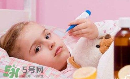 感冒藥可以放在奶粉一起喝嗎？感冒藥能和奶粉一起喝嗎