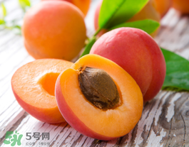 油桃沒(méi)熟能吃嗎？油桃怎么催熟？