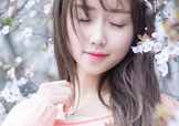 化完妝臉上出油是什么原因？化完妝臉上出油怎么辦？