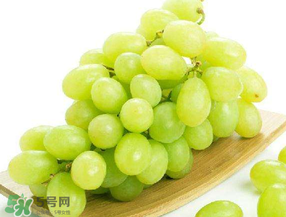 青提上有黑點(diǎn)怎么回事？青提長斑點(diǎn)是什么原因？