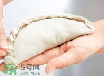 韭菜盒子用什么面粉？韭菜盒子能用高筋面粉？