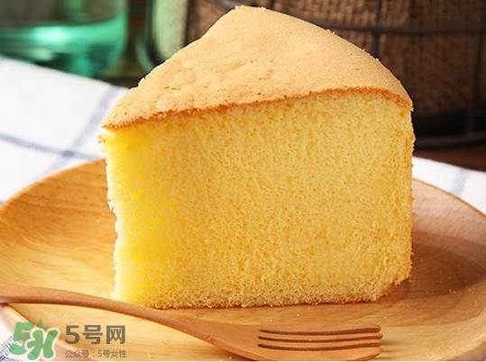戚風(fēng)蛋糕用什么面粉？戚風(fēng)蛋糕用什么油最好