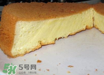 怎么判斷戚風(fēng)蛋糕烤熟了？戚風(fēng)蛋糕沒(méi)烤熟怎么辦
