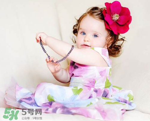 什么時候給寶寶剪指甲？寶寶多大可以剪指甲？