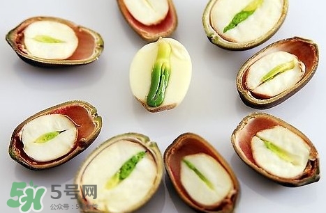 蓮子心怎么吃不會(huì)苦？蓮子心怎么泡水喝
