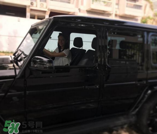 余文樂(lè)首曬女友美照 余文樂(lè)女朋友是誰(shuí)？