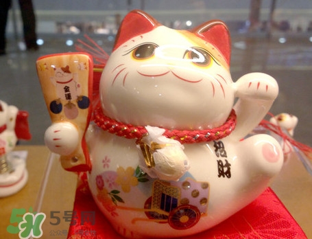 招財(cái)貓起源于哪個(gè)國(guó)家？招財(cái)貓?jiān)趺磾[放