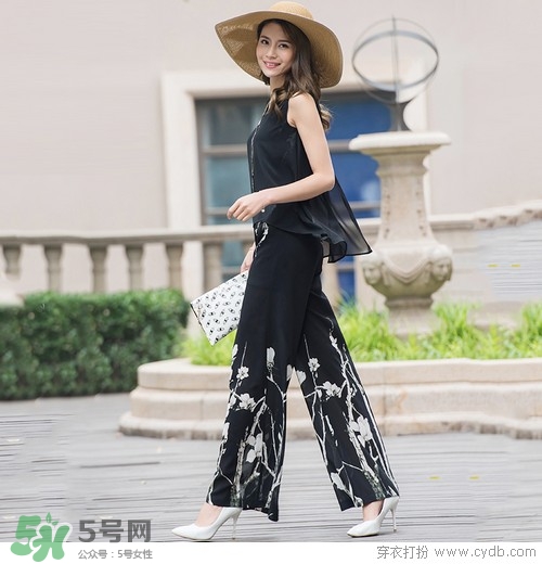 8月份穿什么衣服？八月份穿衣搭配