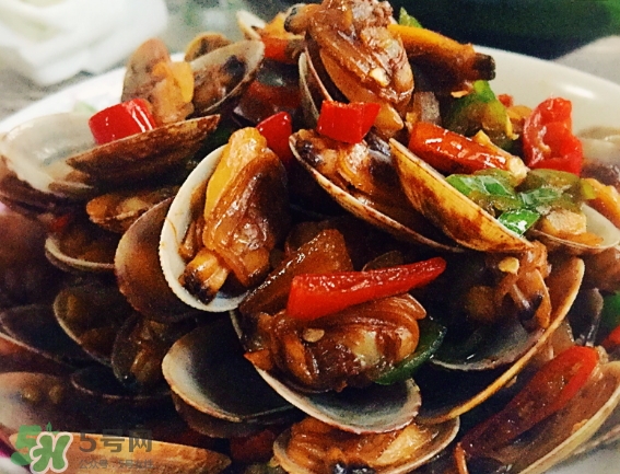 花甲泡了一夜還能吃嗎？花甲泡了一夜吃了會(huì)怎樣