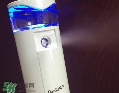 dayshow補水儀怎么充電？dayshow補水儀怎么加水