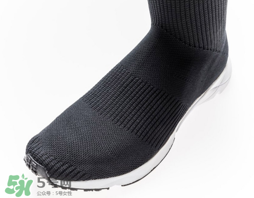 reebok sock runner ultraknit銳步超長襪子鞋多少錢？