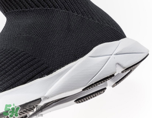 reebok sock runner ultraknit銳步超長襪子鞋多少錢？