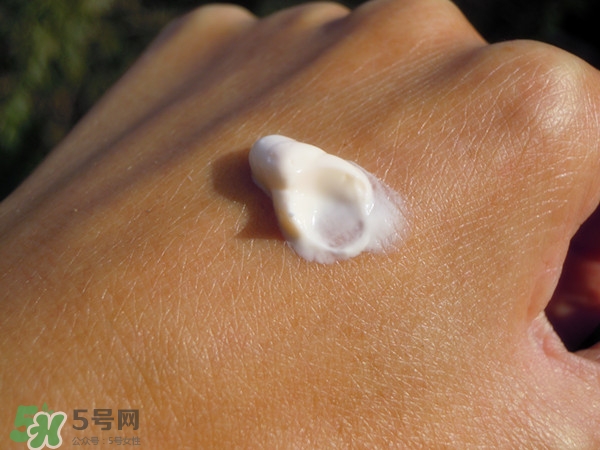 玉蘭油素顏霜怎么樣？玉蘭油素顏霜多少錢？