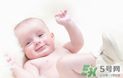 新生兒吃母乳拉稀是怎么回事？新生兒吃母乳拉稀怎么辦？