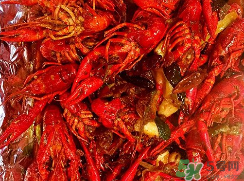 麻辣小龍蝦能隔夜吃嗎？麻辣小龍蝦隔夜能吃嗎？