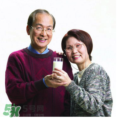 嬰兒奶粉老人能喝嗎？老人能不能喝嬰兒奶粉？