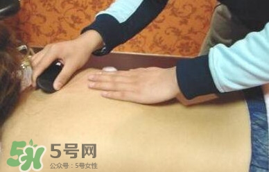 刮痧出現(xiàn)黑紫說(shuō)明什么？感冒刮痧刮哪個(gè)部位