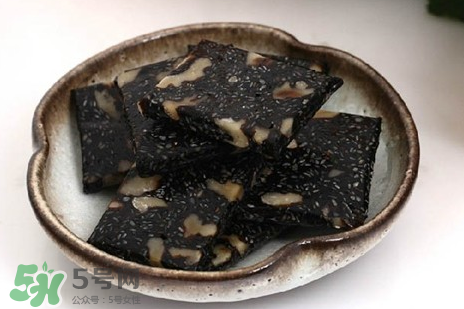 哺乳期吃阿膠對寶寶有影響嗎？哺乳期能不能吃阿膠？