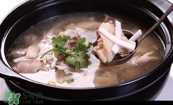 椰子雞屬于什么菜系？椰子雞要什么配料