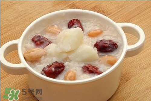 新鮮蓮子可以煮粥嗎？蓮子熬粥需要去芯嗎？