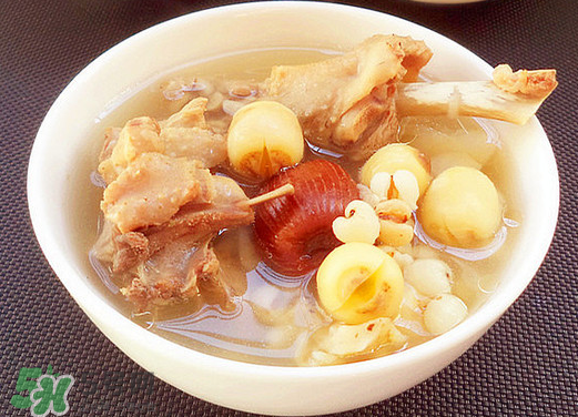 新鮮蓮子可以燉湯嗎？新鮮蓮子怎么煲湯？