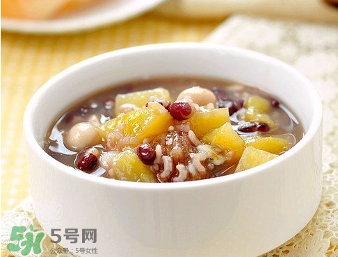 新鮮蓮子可以燉湯嗎？新鮮蓮子怎么煲湯？
