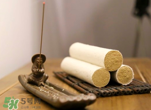 三伏灸可以治療什么病？三伏灸與艾灸有什么區(qū)別