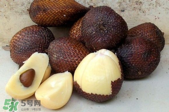 蛇皮果吃了會上火嗎？蛇皮果吃了會不會皮膚過敏？