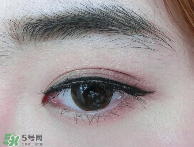 nars吉隆坡眼影怎么畫？nars吉隆坡雙色眼影畫法圖解