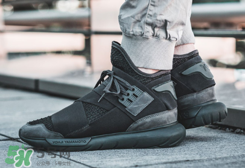 y-3 qasa high 2017上腳效果怎么樣？y-3跑鞋2017上腳好看嗎？