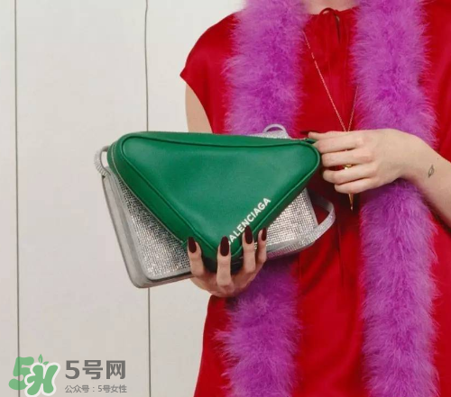 balenciaga三角形包包多少錢？巴黎世家三角包包專柜價(jià)格