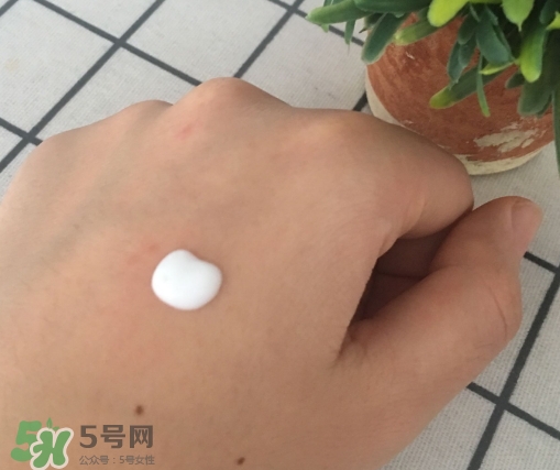 高姿勻凈透亮萃白禮盒多少錢？高姿勻凈透亮萃白禮盒價格